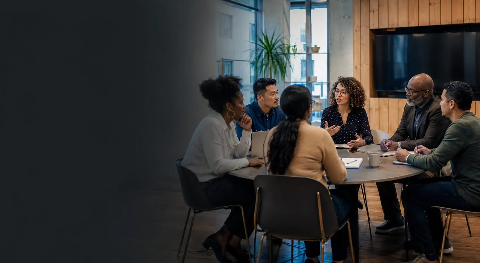 Entrepreneurs in an open discussion session